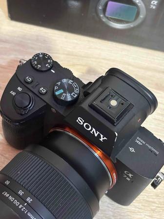 Продается камера Sony 7 III в хорошем состоянии