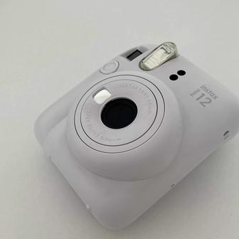 Фотокамера моментальной печати Fujifilm Instax Mini 12 белый