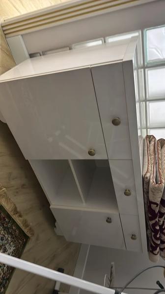 Продам шкаф