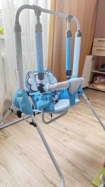 Продам детскую качелю!