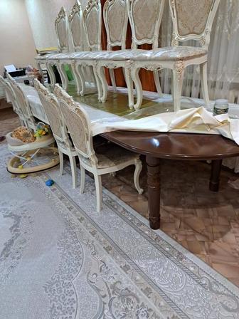 Продам стол 5метр для гостей