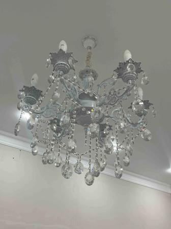 продам люстру