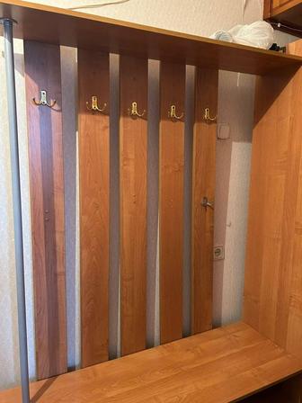 Продам вешалку для одежды