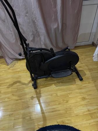 Эллиптический тренажер