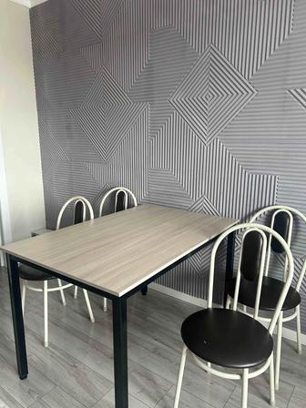 Продам кухонный стол