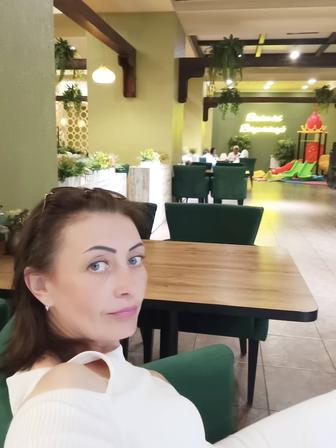 Домработник / домработница