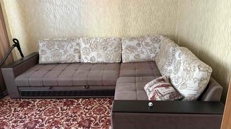 Продаю большой диван