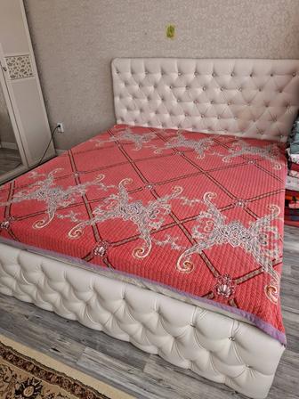 Срочно продам 2-х спальный кровать