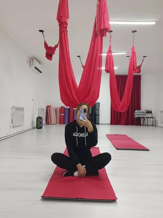 Аэройога, растяжка