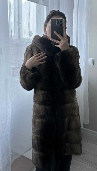 Продам норковую шубу