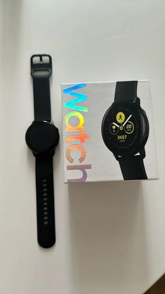 Часы Samsung Galaxy Watch Active