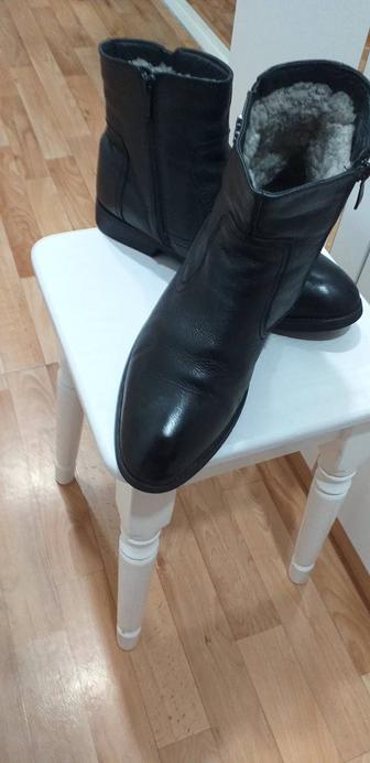 Продам мужские зимние сапоги Размер 44 натурал кожа натур мех в в отличном