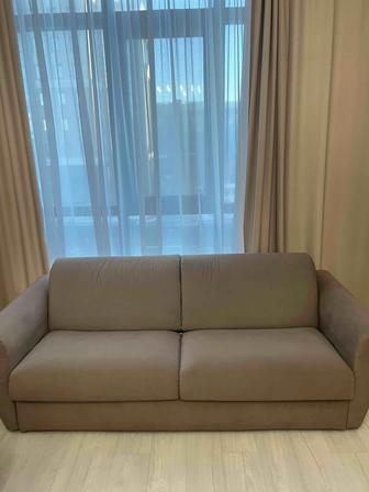 Итальянский диван б/у