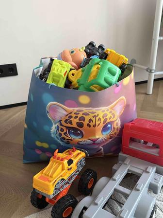 Игрушки, Машинки