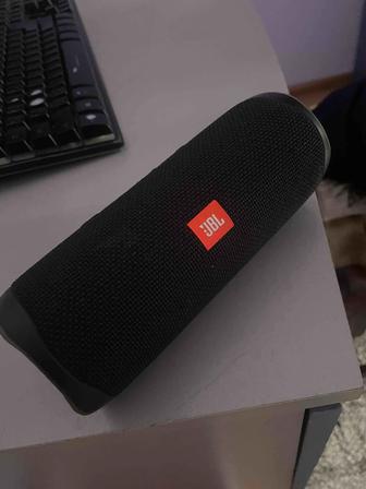 Продам колонку JBL