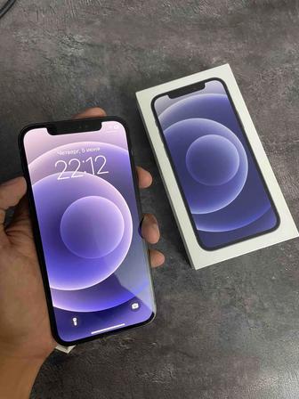 Телефон iPhone 12