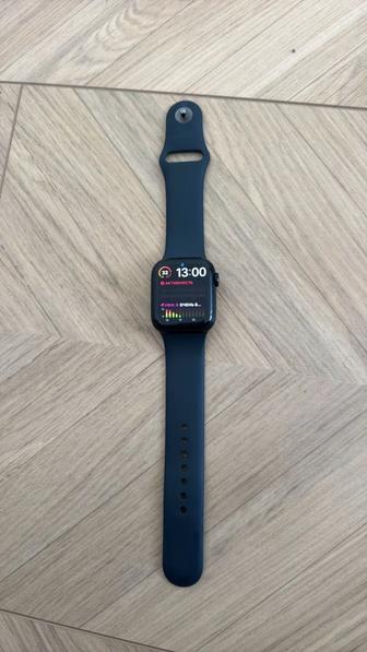 Apple Watch  7 (41 мм, GPS) Midnight Aluminium отличное состояние
