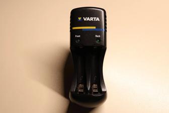 Зарядка для батареек Varta 57662