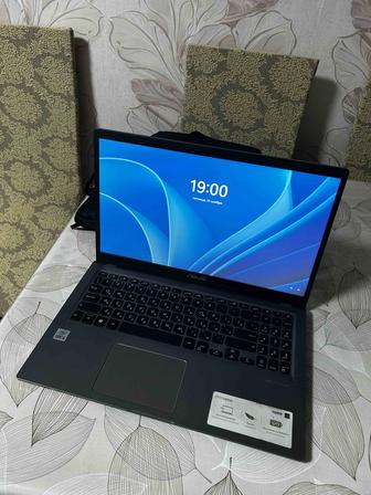 Ноутбук Асус 8/512гб