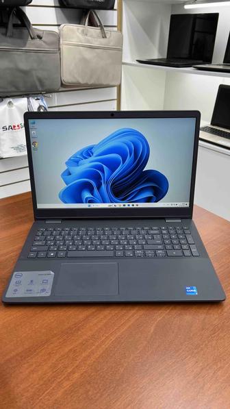 Ноутбук Dell Vostro 15.6Intel Core i5-1135G7 2.4 ГГц 8 GB RAM 256 GB