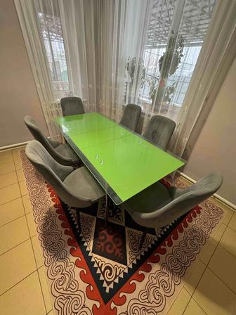 Кухонный стол