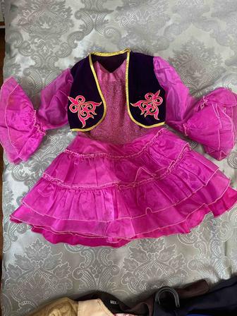 Продаю детские национальные платье и костюмы