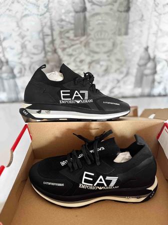 Новые кроссовки Emporio Armani