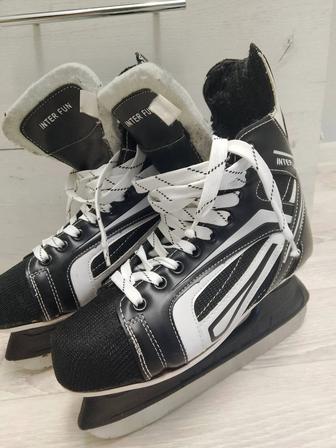 Продам хоккейные коньки