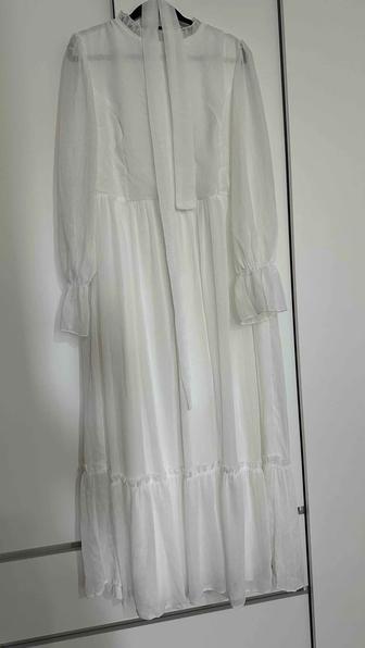 Продам белое платье