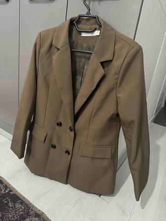 Пиджак коричневый