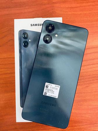 Смартфон Samsung Galaxy A06