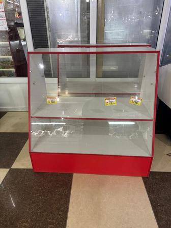 Продам витрину,состояние хорошая 2 штуки