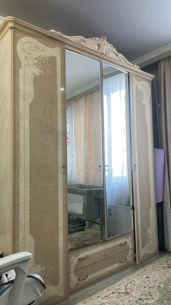 Спальный гарнитур