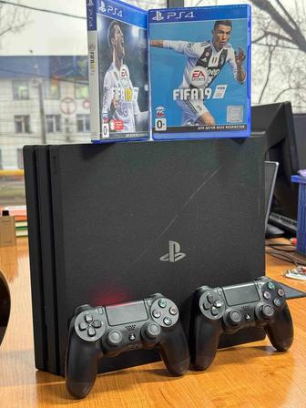 PlayStation 4 Pro.2 джойстика 4 Игры
