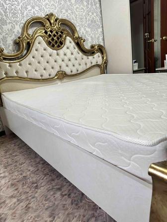 Продам кровать с матрасом
