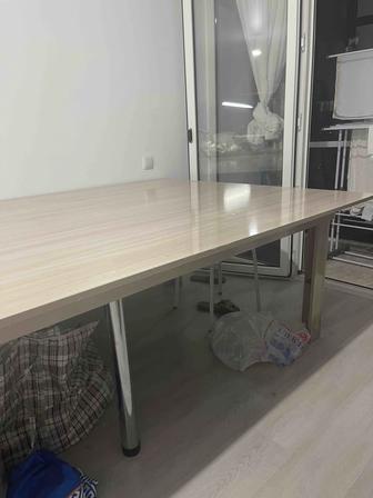 Срочно продается раскройный стол для пошива, кройки!