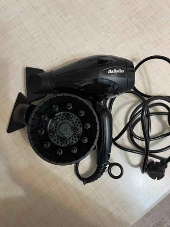 Продам профессиональный фен Babyliss со всеми насадками