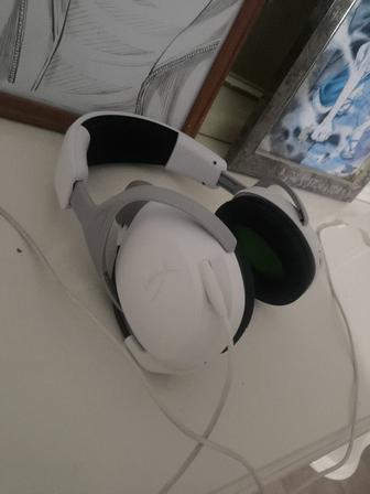 Игровые наушники HyperX Cloudx Stinger 2 Core белые почти новые