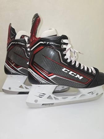 Новые хоккейные коньки CCM
