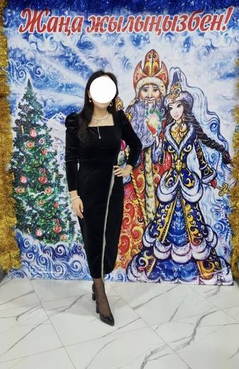 Велюровое платье на вечер