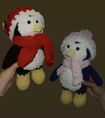 Продается вязаная игрушка Пингвин