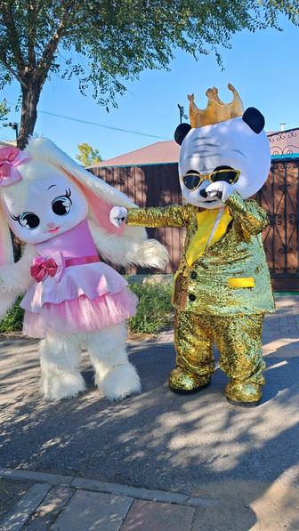 Аниматор Зайка Панда и Белый медведь Кот Сапогах Поздравляет Синий Роз