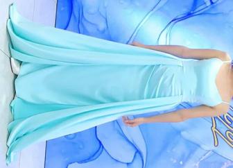 Нежное вечернее платье цвета Tiffany