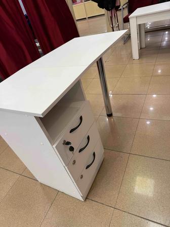 Продам Стол маникюрный