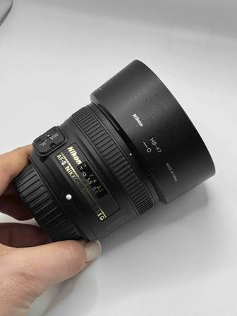 Объектив Nikon