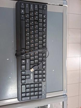 Продам клавиатуру