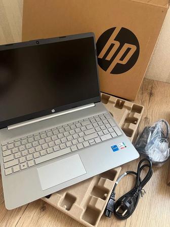 Ноутбук HP 15s 15.6 / 8 Гб / SSD 512 Гб / DOS / 15s-fq5032ci / 725W7EA