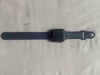 Продам Apple Watch SE