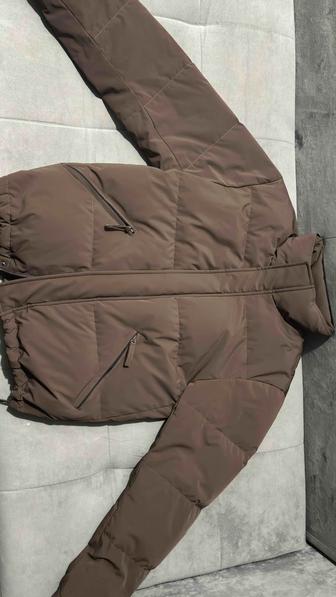 Продам куртку Masculino