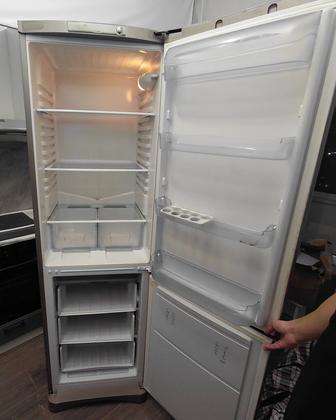 Продам холодильник 2 х камерный